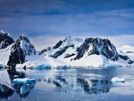 can you travel to antarctica by yourself